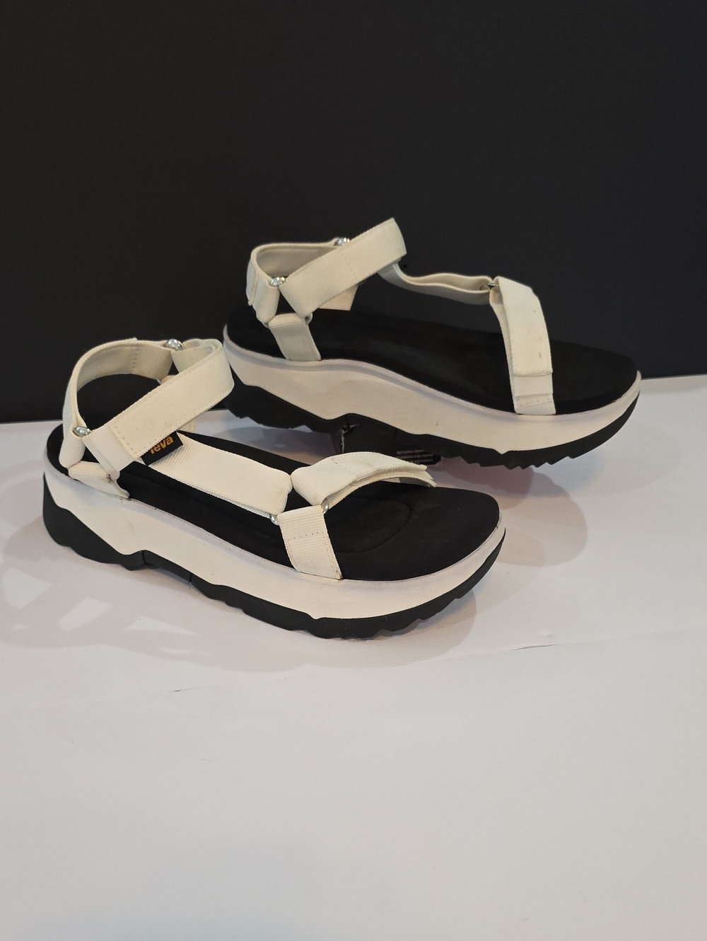 Teva Women's White Strap Platform Sandals with Black Footbed Size 9